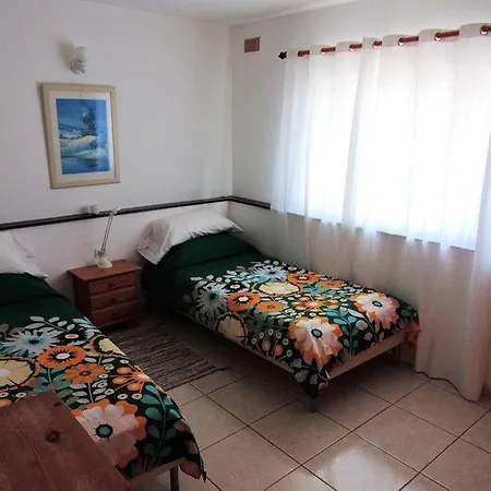 Ferienhaus Mit Privatpool Fuer 20 Personen Und 2 Kinder In Macher, Lanzarote *